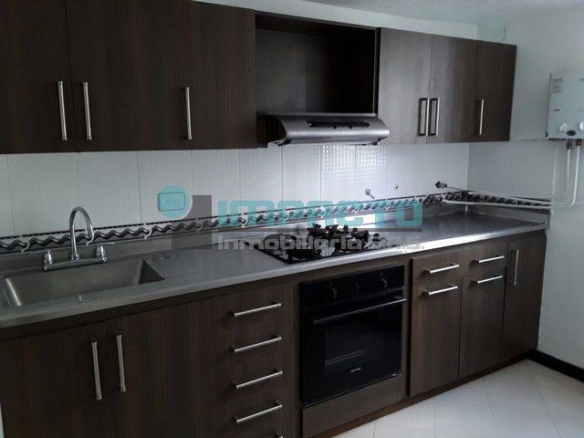 SE ARRIENDA APARTAMENTO EN EL POBLADO COD 11201 AS