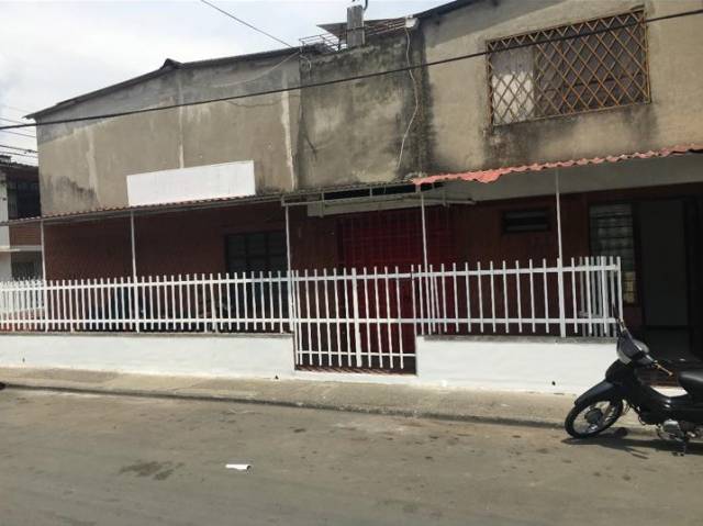 Vendo Casa en Cali Bifamiliar con Locales Comerciales barrio Los Guaduales