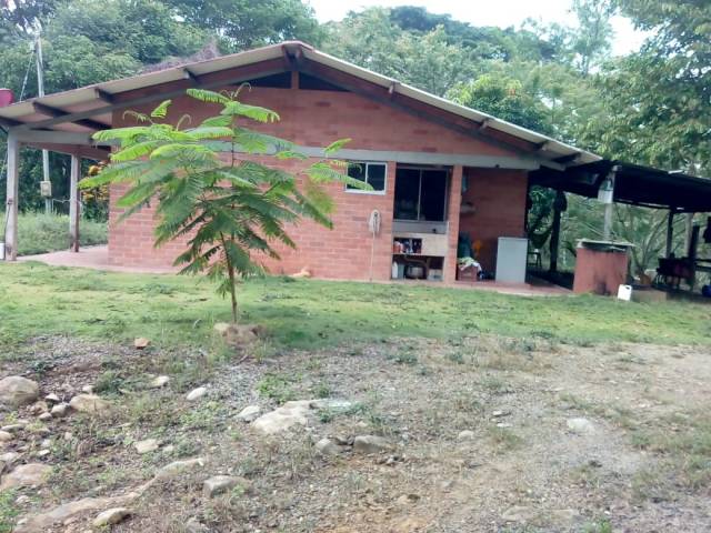 Venta de Finca ubicada en el municipio de Giron