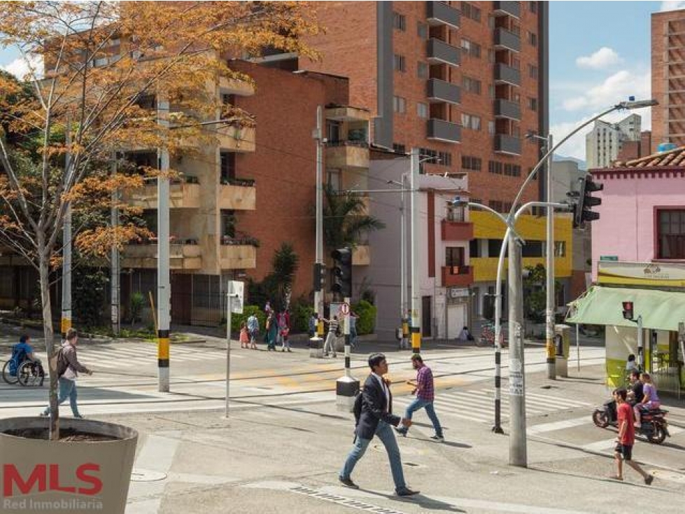 Cuarto útil en Mall Comercial