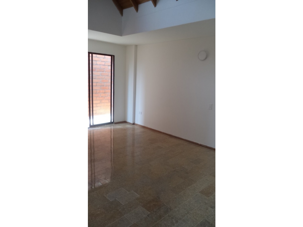 Oficina en Arriendo Medellin Sector Aguacatala