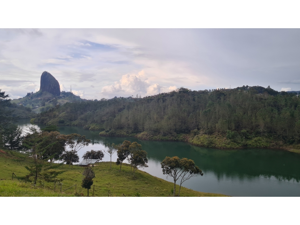 LOTE EN VENTA GUATAPE ANTIOQUIA