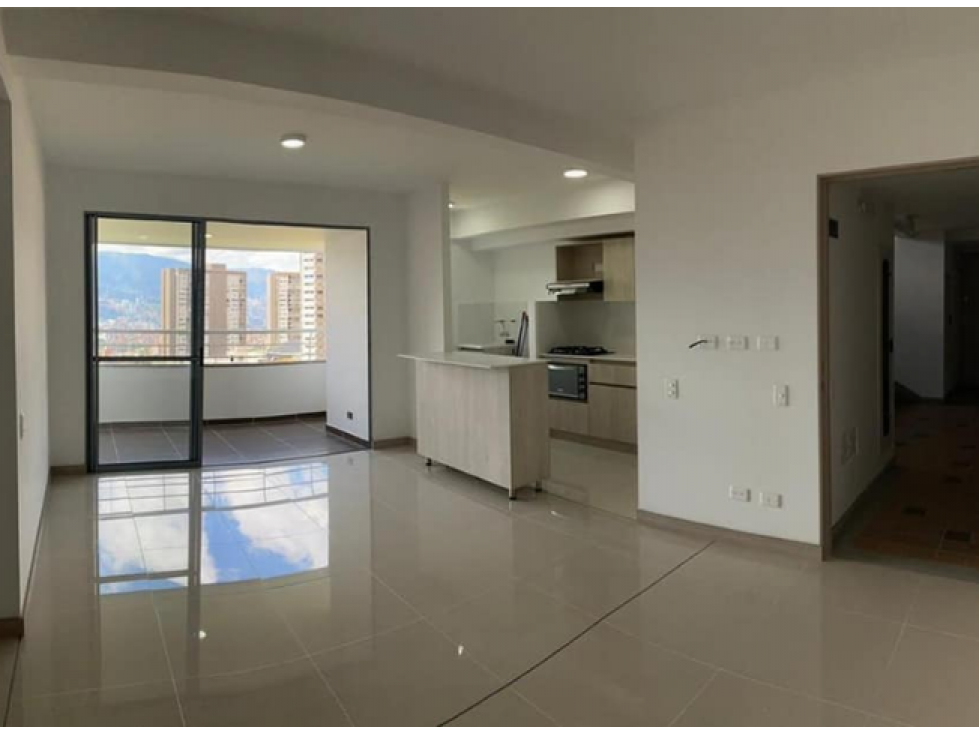 Exclusivo apartamento de 84 M2  en la Unidad El Rosal