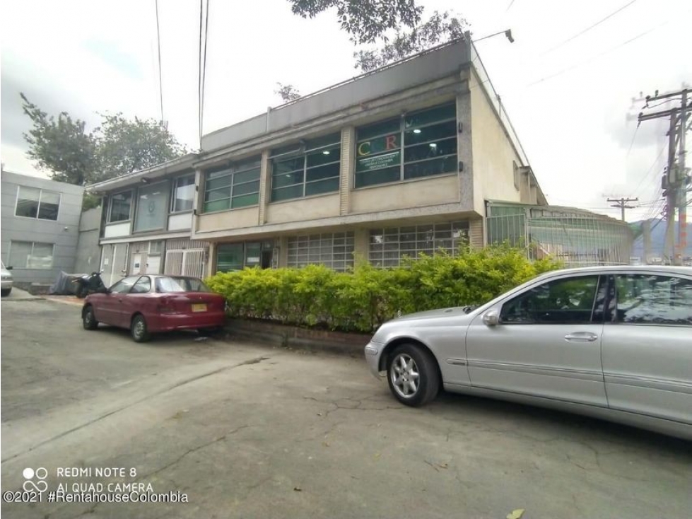 Arriendo Comercial en  San Felipe(Bogota) C.C 22-29