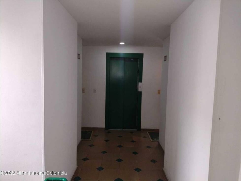 Apartamento en  Salitre Occidental RAH CO: 23-116