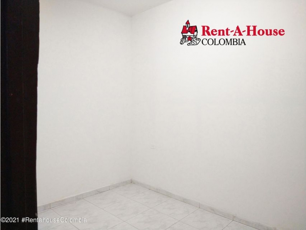 Arriendo Comercial en  Bogota C.C 22-912