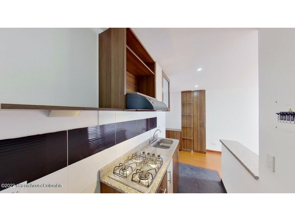 Apartamento en  Centro Fontibon RAH CO: 22-3122