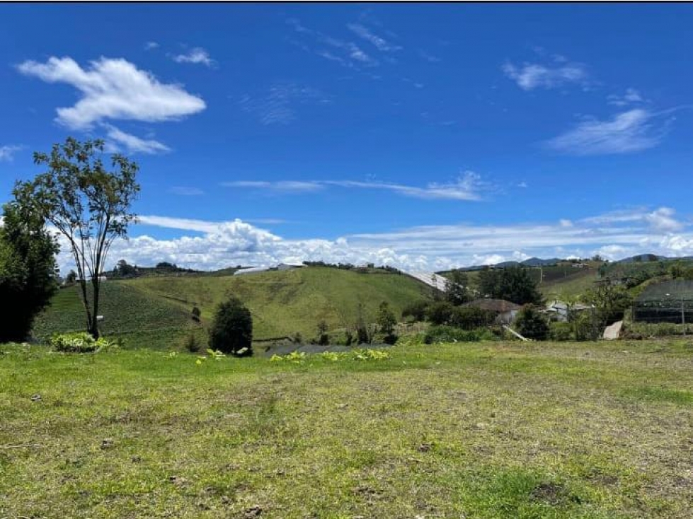 LOTE PLANO EN LA VIA CARMEN DE VIBORAL A SANTUARIO V. LA AURORA