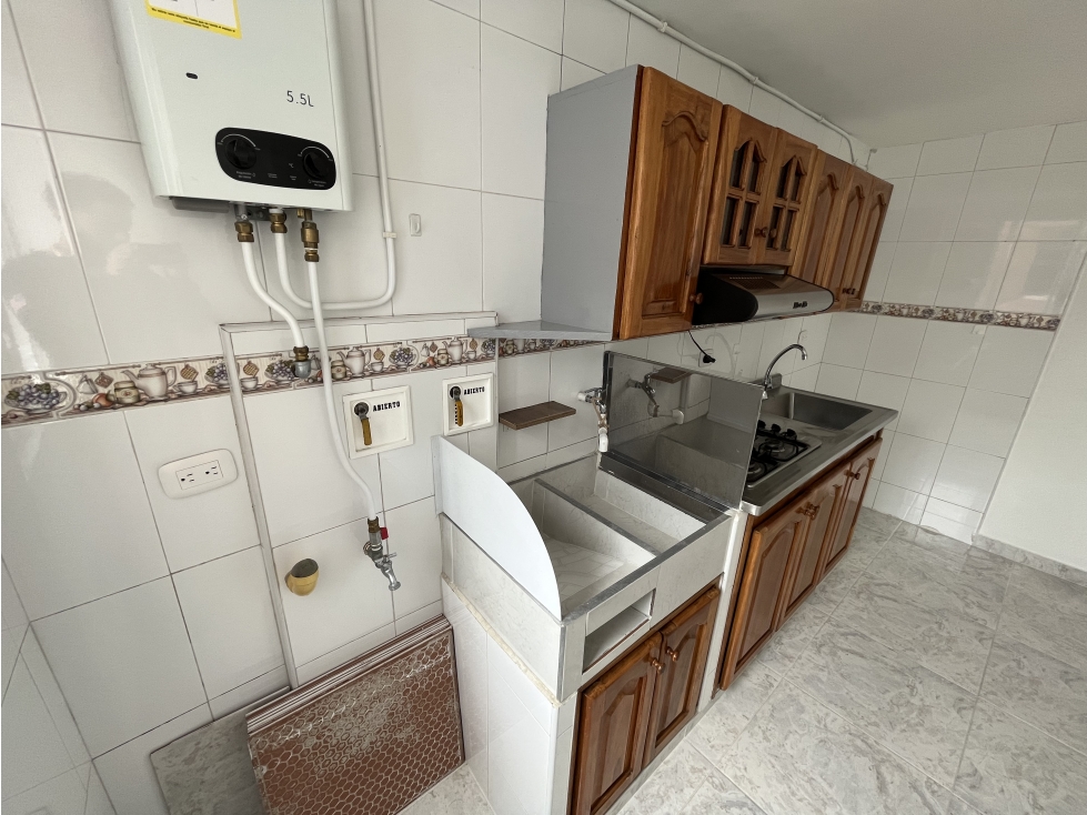 APARTAMENTO EN VENTA CENTRO SECTOR BOMBONA MEDELLIN