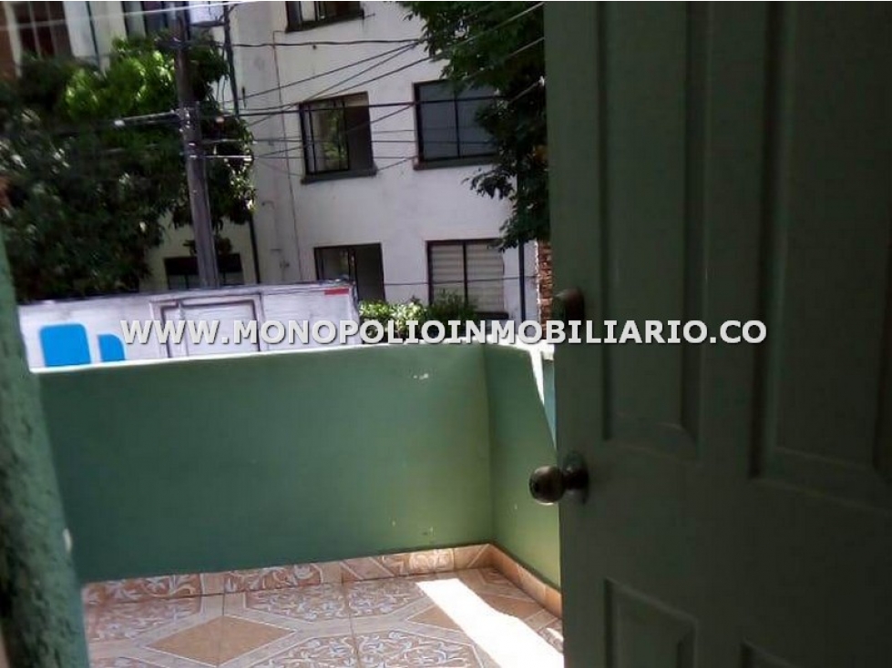 CASA BIFAMILIAR EN VENTA - SECTOR LA AMERICA COD: 25320