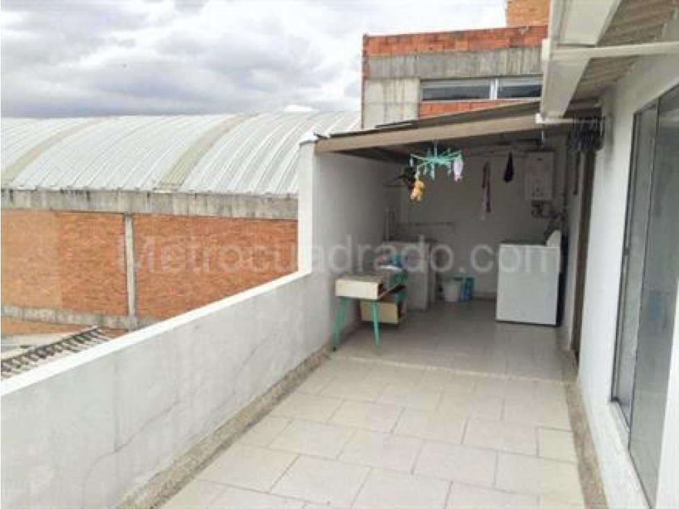 ZS-319 Edificio en venta, Las Orquideas