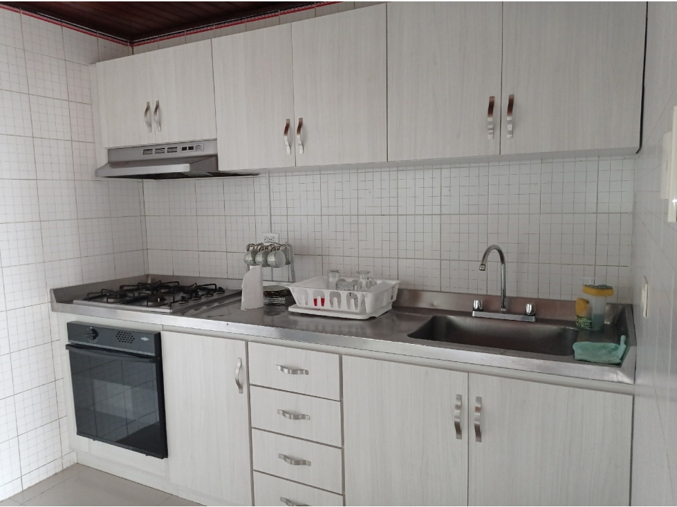 38783 - Apartamento Amoblado para Arriendo en Manga