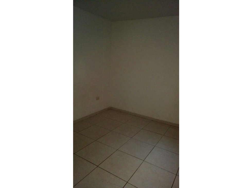 VENDO CASA EN GIRON PRADOS DE CATALUÑA