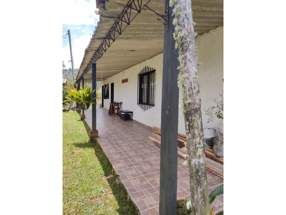 Finca Gómez Plata, Antioquia - Se Vende