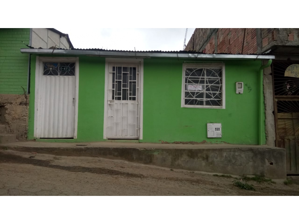 Casa Lote en el Barrio El Tuno