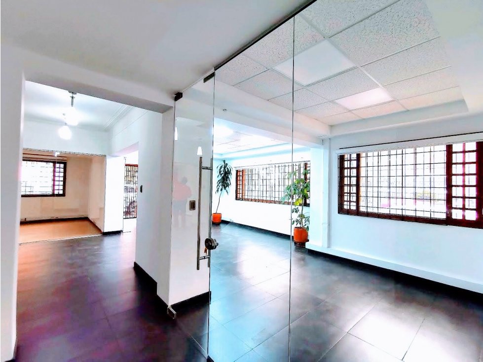 ARRIENDO CASA PARA OFICINAS