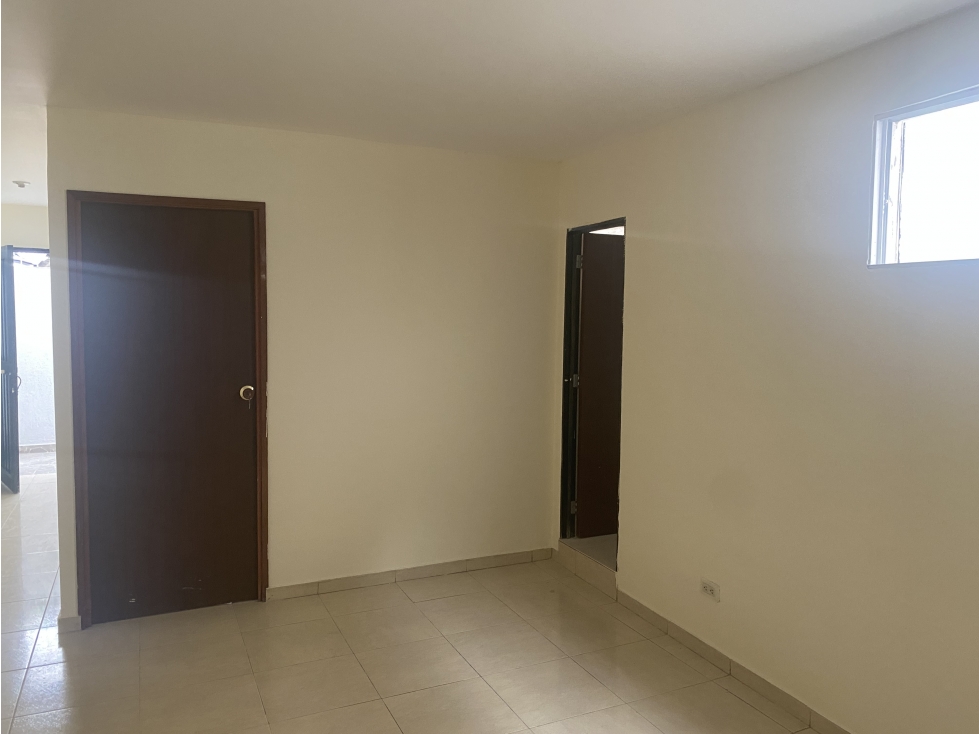 ARRIENDO APARATMENTO EN CEDRO