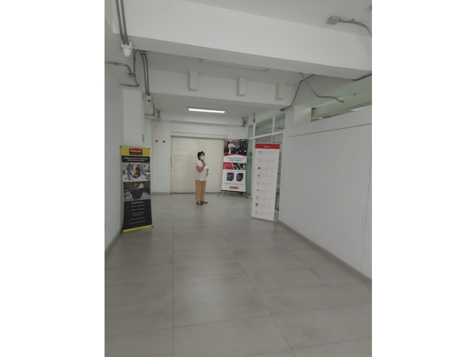 Ofrecemos  en Venta  CALI, LOCAL COMERCIAL, 358 mts, 2 pisos