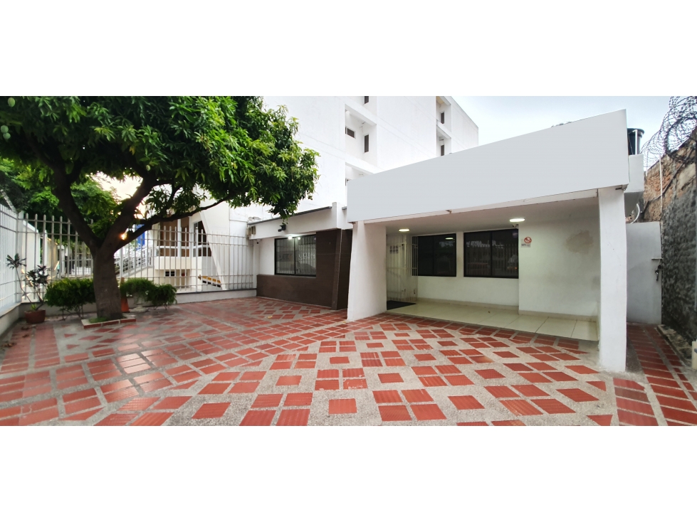 VENTA - CASA CON EQUIPAMENTO DE IPS - EL JARDÍN - SANTA MARTA