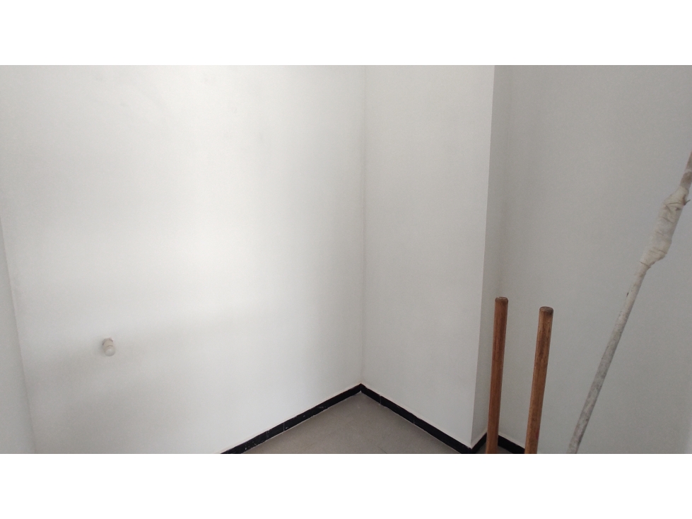 145 M2 En Envigado Local Arriendo