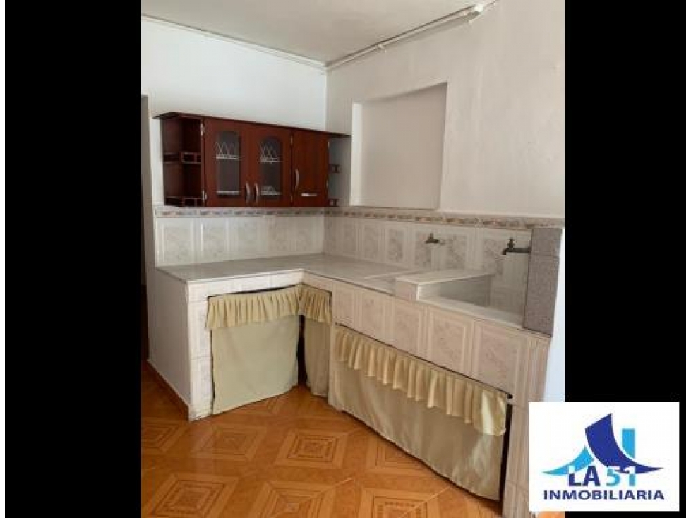 APARTAESTUDIO PARA ARRIENDO EN MANRIQUE LAS ESMERALDAS