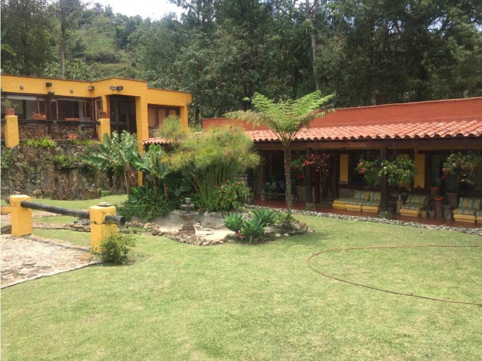 CF-24 CASA FINCA(El Retiro, sector La Lorena)