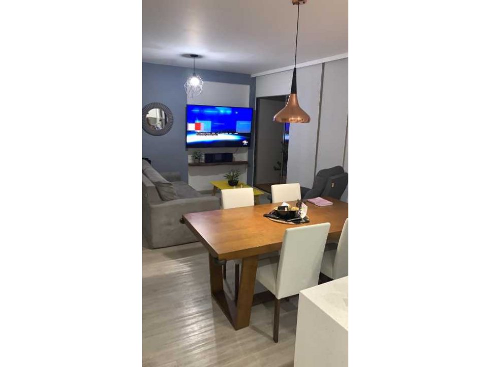 Apartamento en venta en Aviva loma de los Bernal