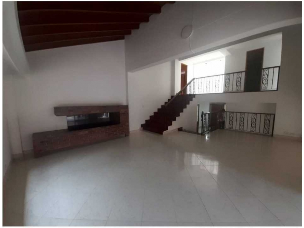 ARRIENDO CASA POBLADO SAN LUCAS