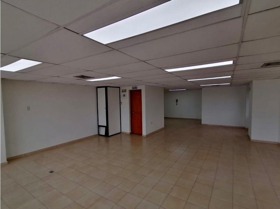 ARRIENDO DE OFICINA ED. CENTRO EJECUTIVO - SANTA MARTA