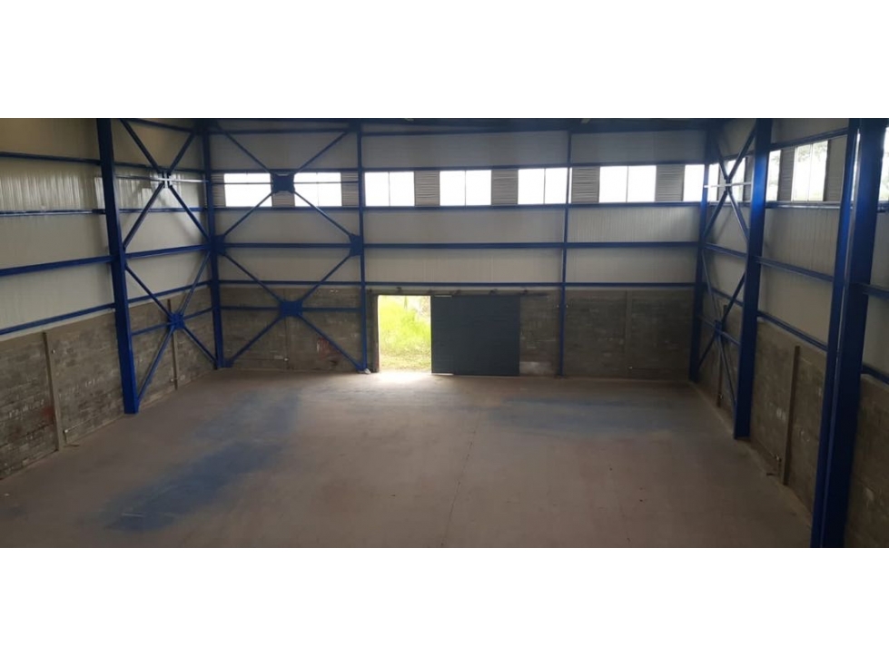 Bodega Industrial Base 806m2 Piso alta resistencia Dosquebradas