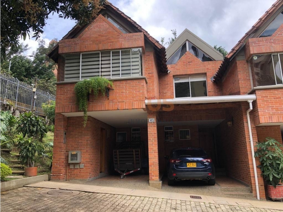 Casa en Venta en Medellin - San Lucas