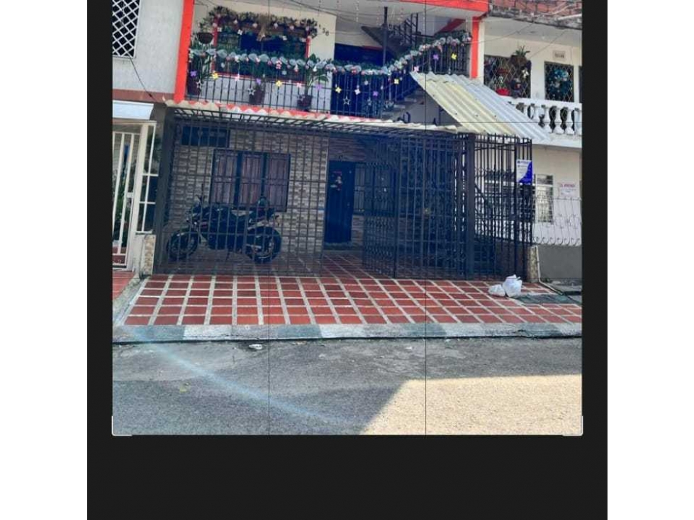 CASA EN VENTA EN SANTO DOMINGO DE 3 PISOS INDEPENDIENTES