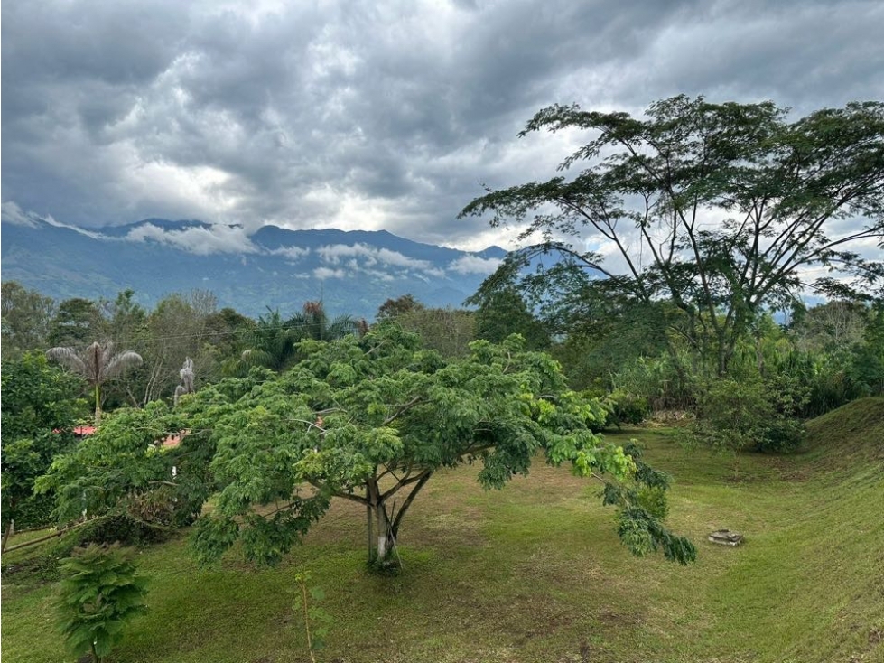 Casa finca en venta, ubicada en La Bella, Calarca, Quindio