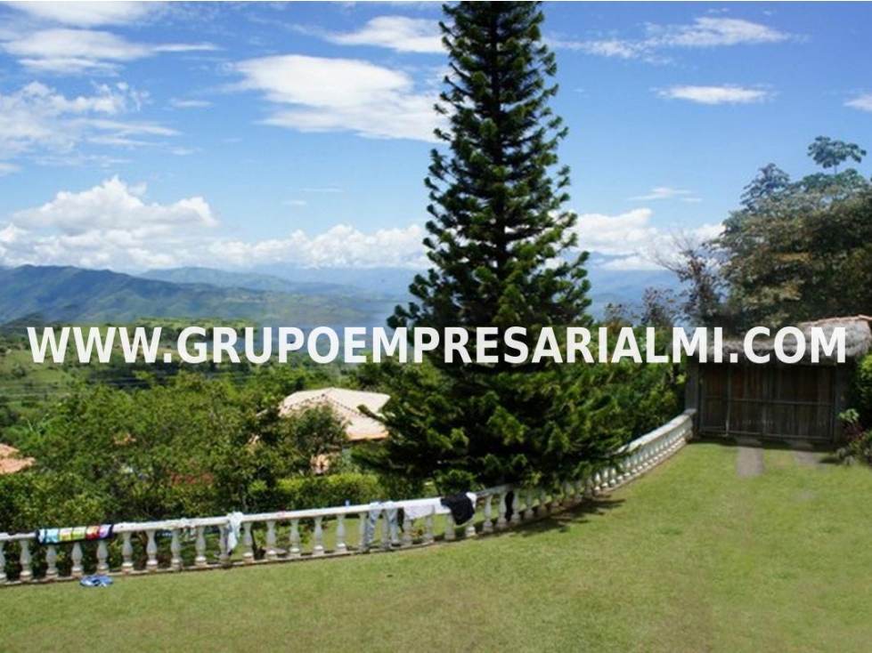 ESPECTACULAR CASA FINCA EN VENTA - SECTOR SAN JERONIMO COD:28090