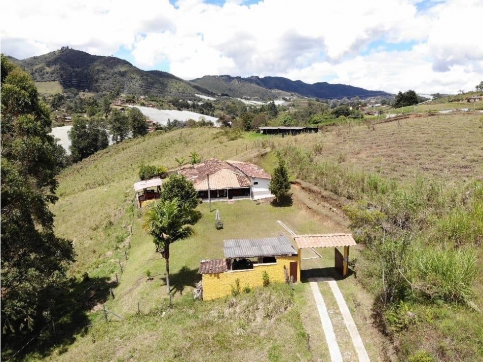 Finca en arriendo Guarne Antioquia, vía san Vicente.