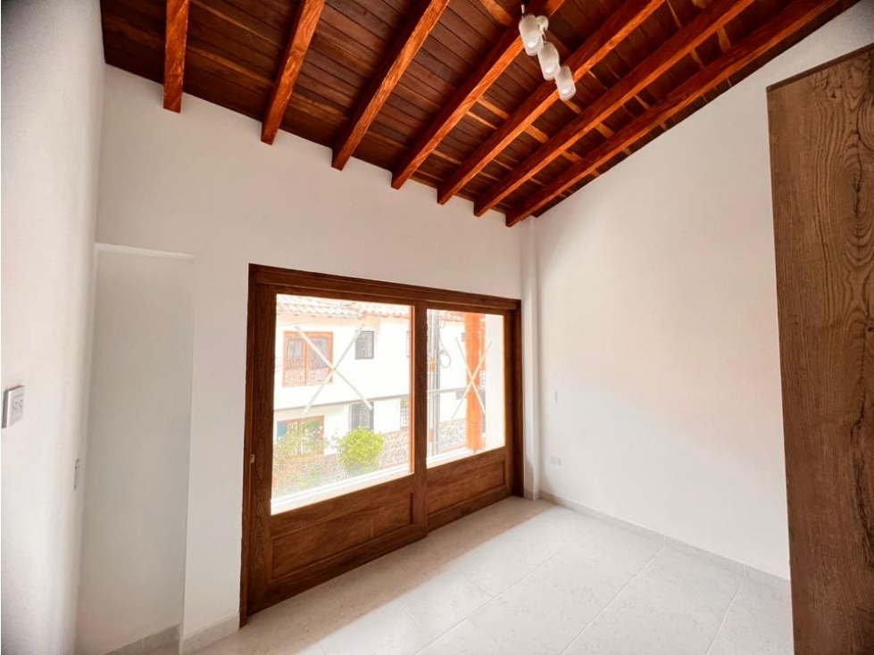 HERMOSA CASA EN VENTA EN EL CARMEN DE VIBORAL