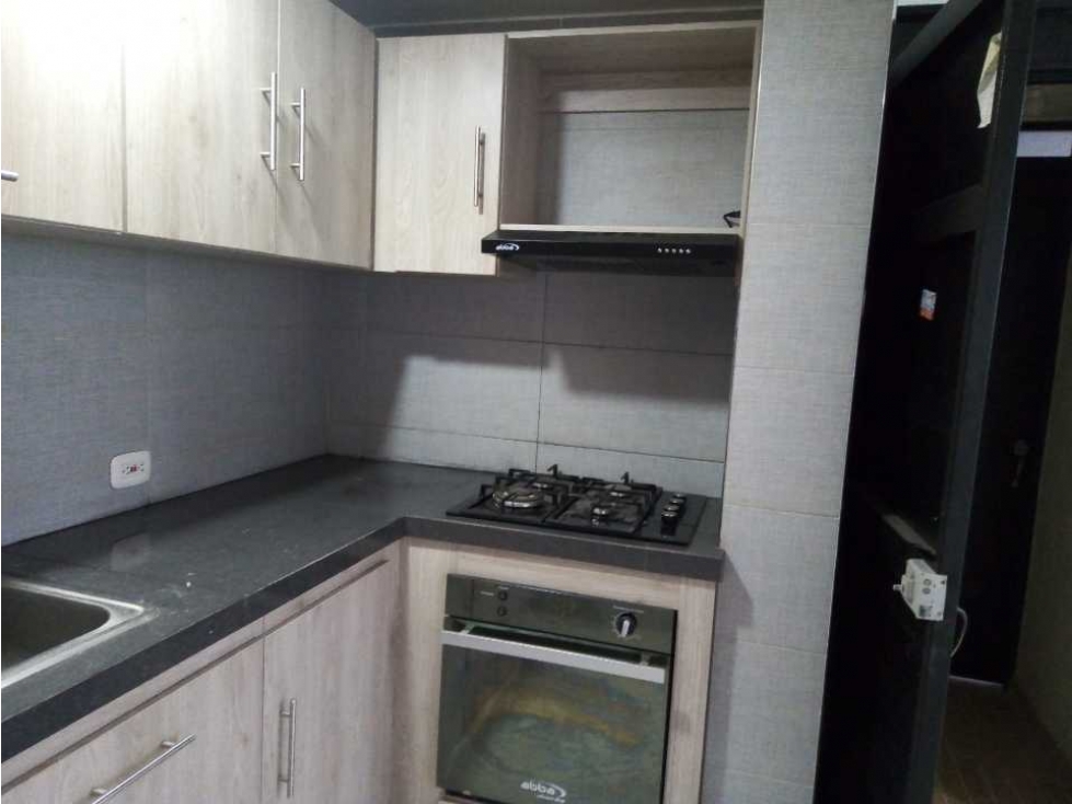 Hermoso y acogedor apartamento de 3 alcobas, en Alameda del Río.