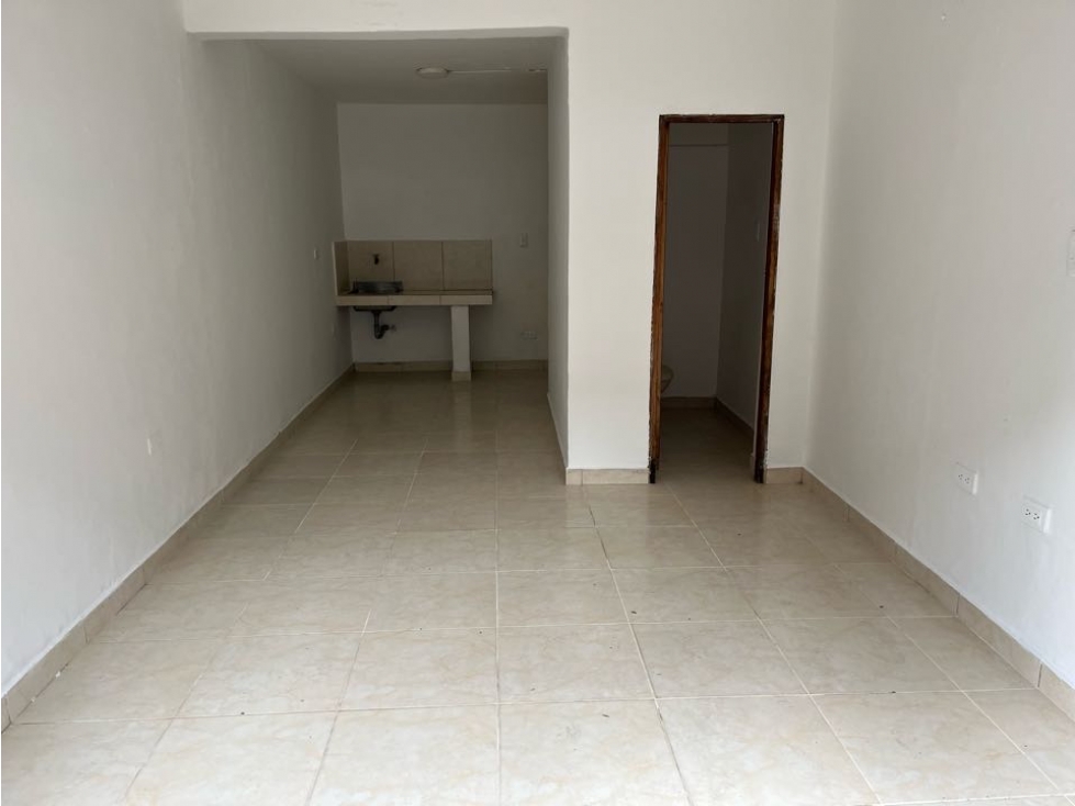 LOCAL EN ARRIENDO BARRIO MESA ENVIGADO