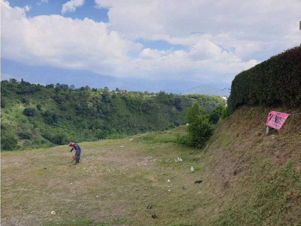 LOTE DE 1500M2 CON HERMOSA VISTA A CORDILLERA VÍA ARMENIA EL CAIMO