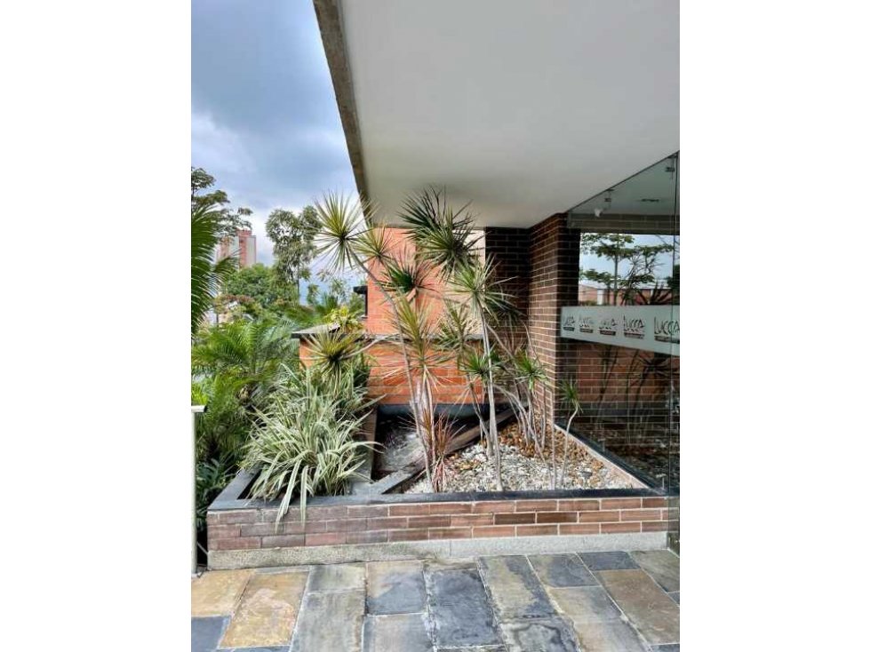 SE VENDE APARTAMENTO EN EL POBLADO AMOBLADO