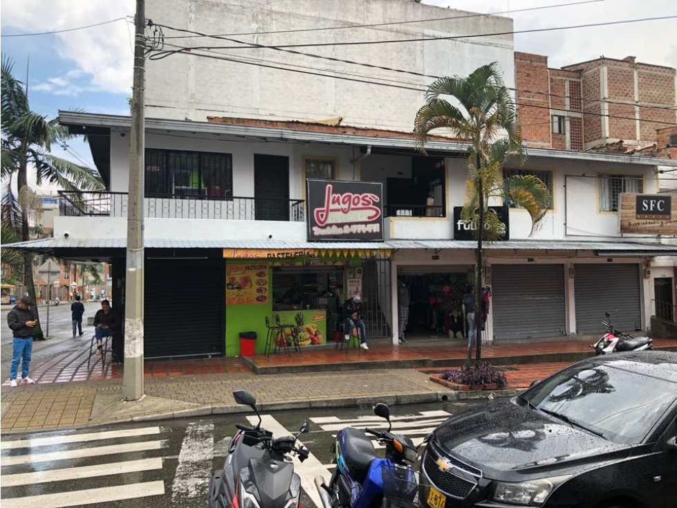 SE VENDE CASA CON 7 LOCALES EN ITAGÜÍ CENTRO DE LA MODA