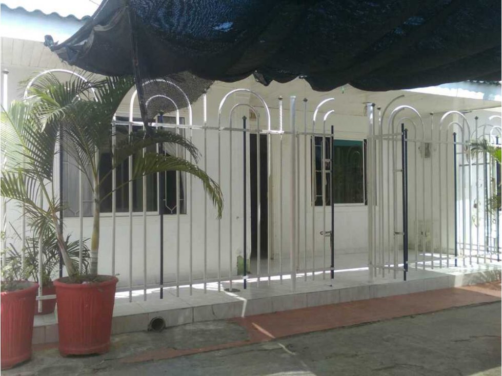 SE VENDE CASA EN BARRIO PANZENU MONTERIA