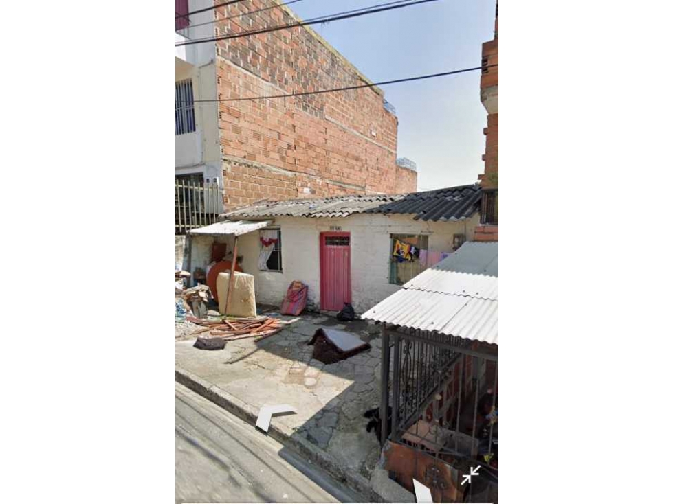 SE VENDE CASA LOTE BARRIO ALFONSO LOPEZ MEDELLINA.