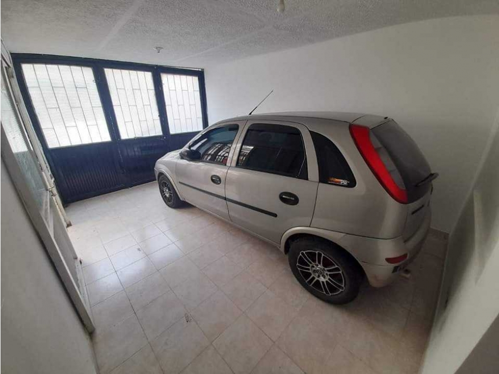 Se vende casa rentable de tres pisos en Fusagasugá