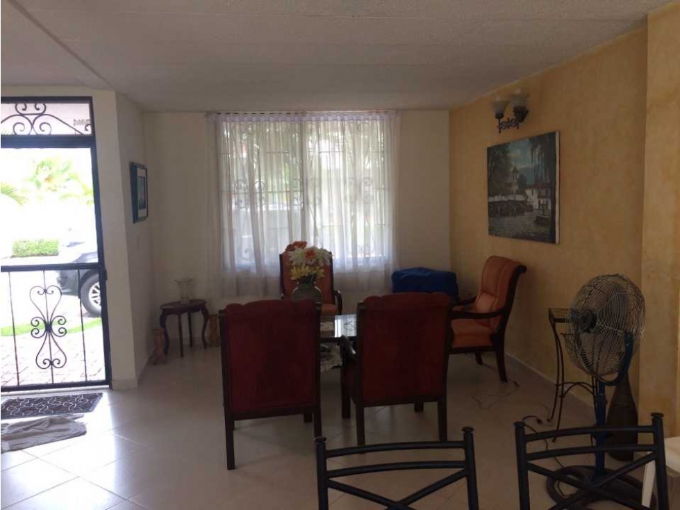 Se vende casa de dos pisos en Flandes Tolima