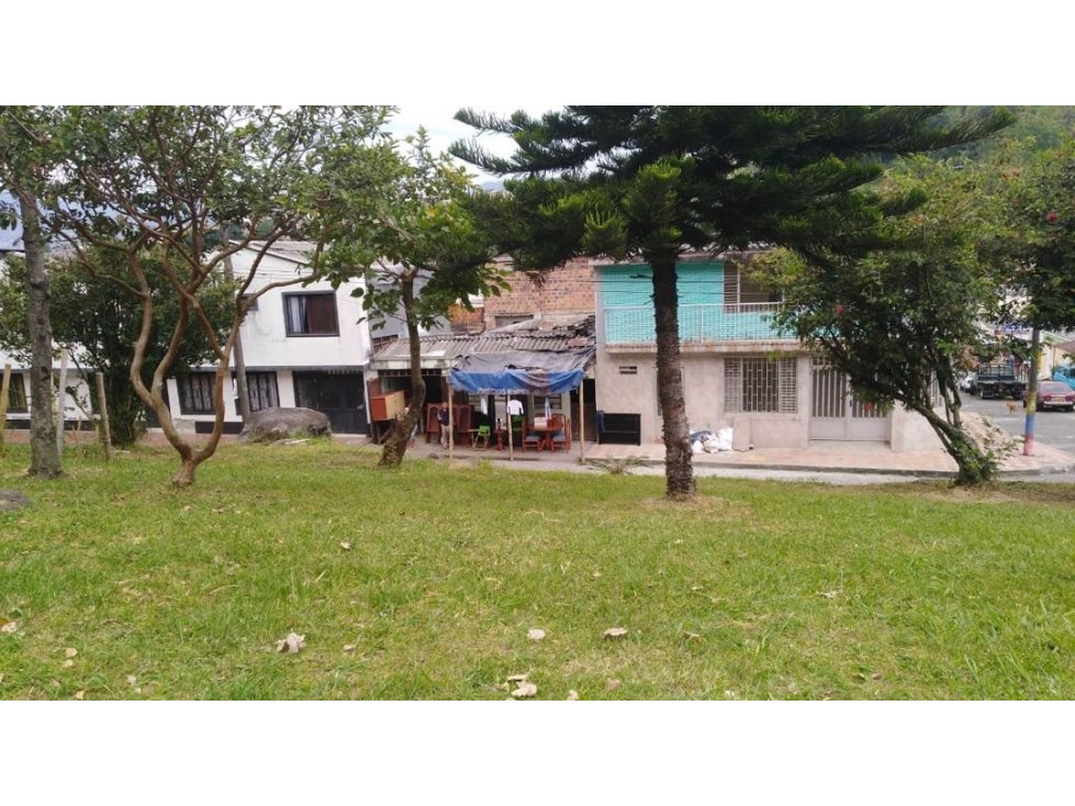 SE VENDE CASA-LOTE EN KENNEDY, PEREIRA