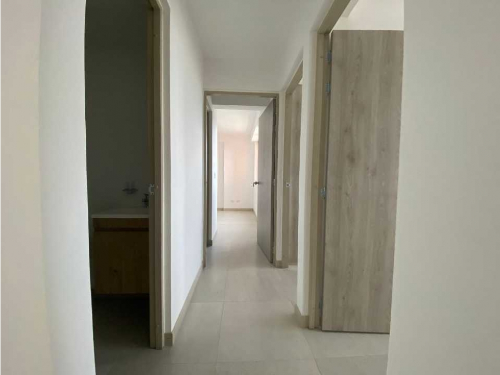 SE VENDE COMODO APARTAMENTO EN GALICIA