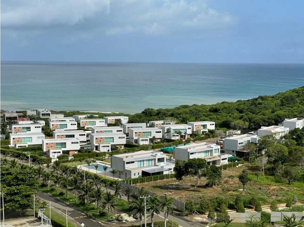 SE VENDE ESPECTACULAR APARTAMENTO  AGUAMARINA BEACH RESORT, ATLANTICO