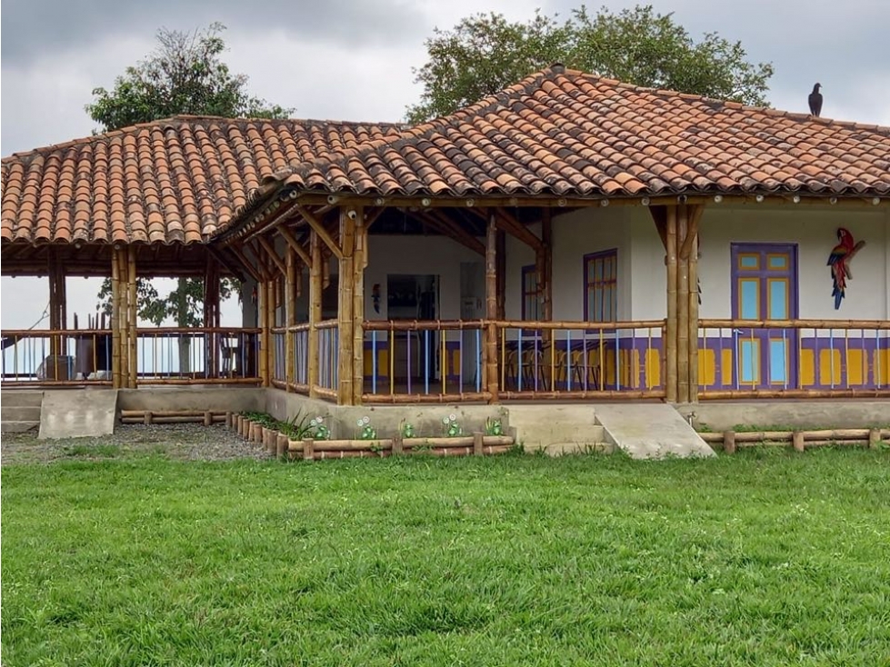 se vende hermosa finca vía alcalá - Filandia, Valle del cauca