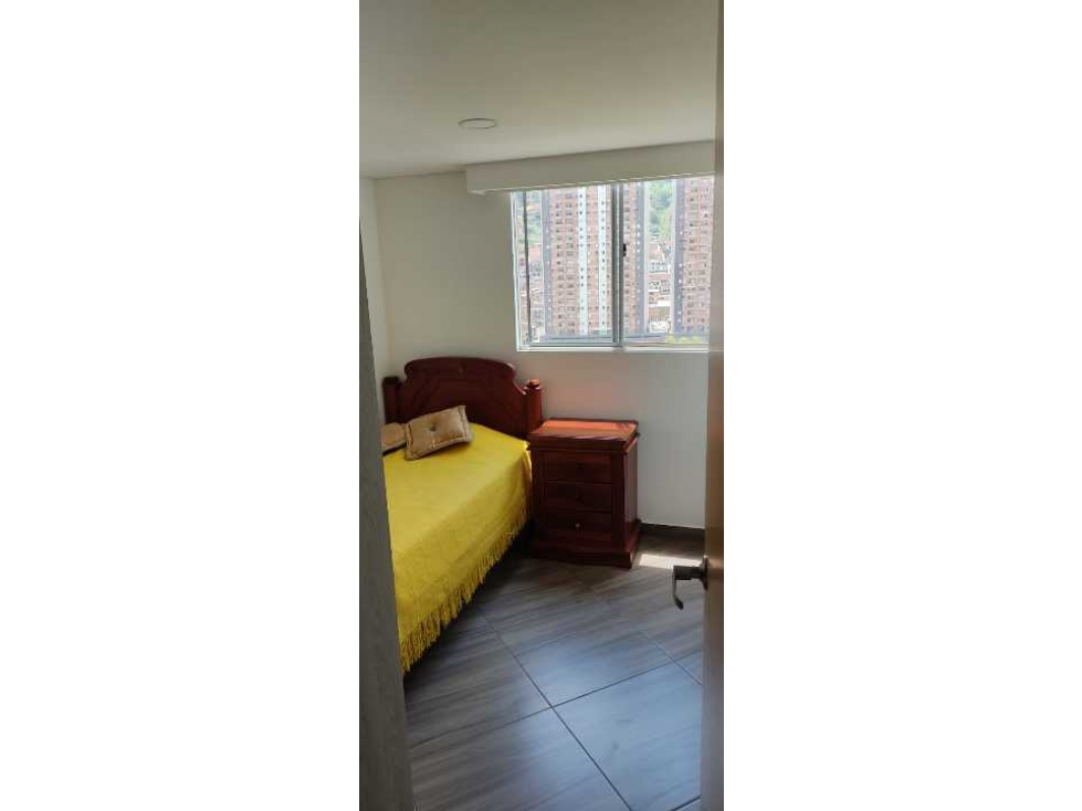 VENDO APARTAMENTO EN BELLO LA GABRIELA CERCA A LA ESTACIÓN MADERA